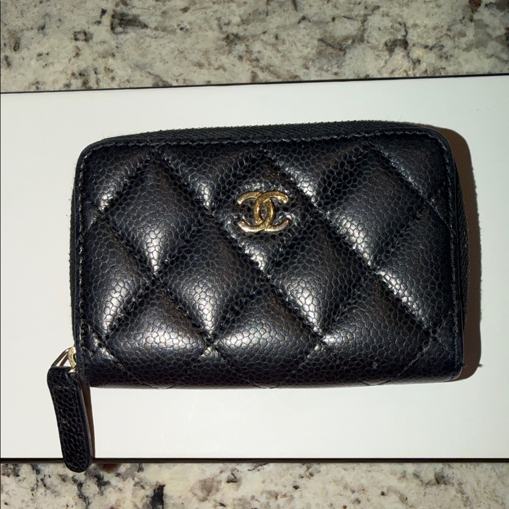 Chanel Caviar Quilted Zip Coin Purse Black and Gold - Picture 7 of 8